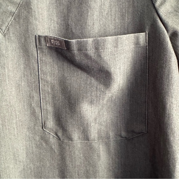 Figs Men’s One Pocket Short Sleeve Scrub Top - Picture 3 of 8